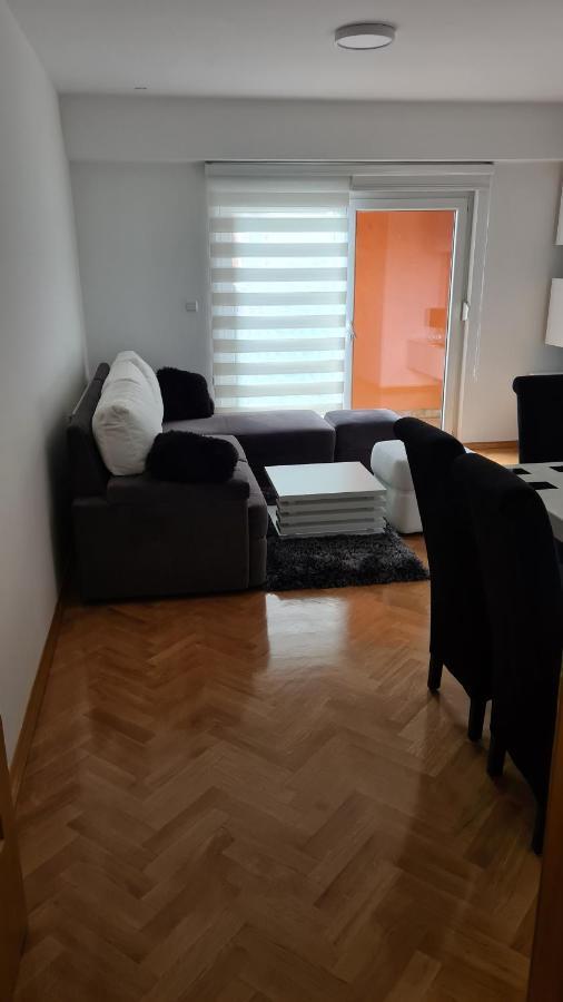 Apartmani Marcetic Славонски-Брод Экстерьер фото