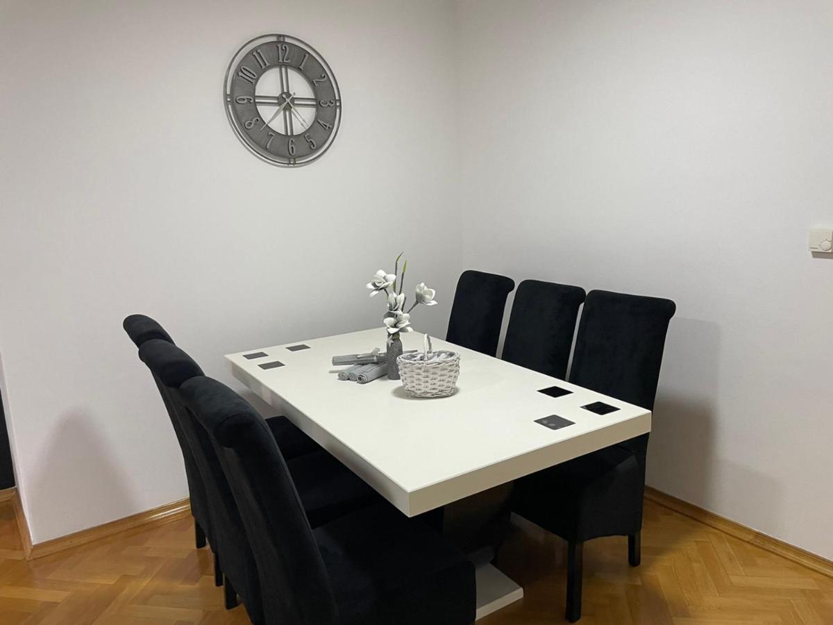 Apartmani Marcetic Славонски-Брод Экстерьер фото