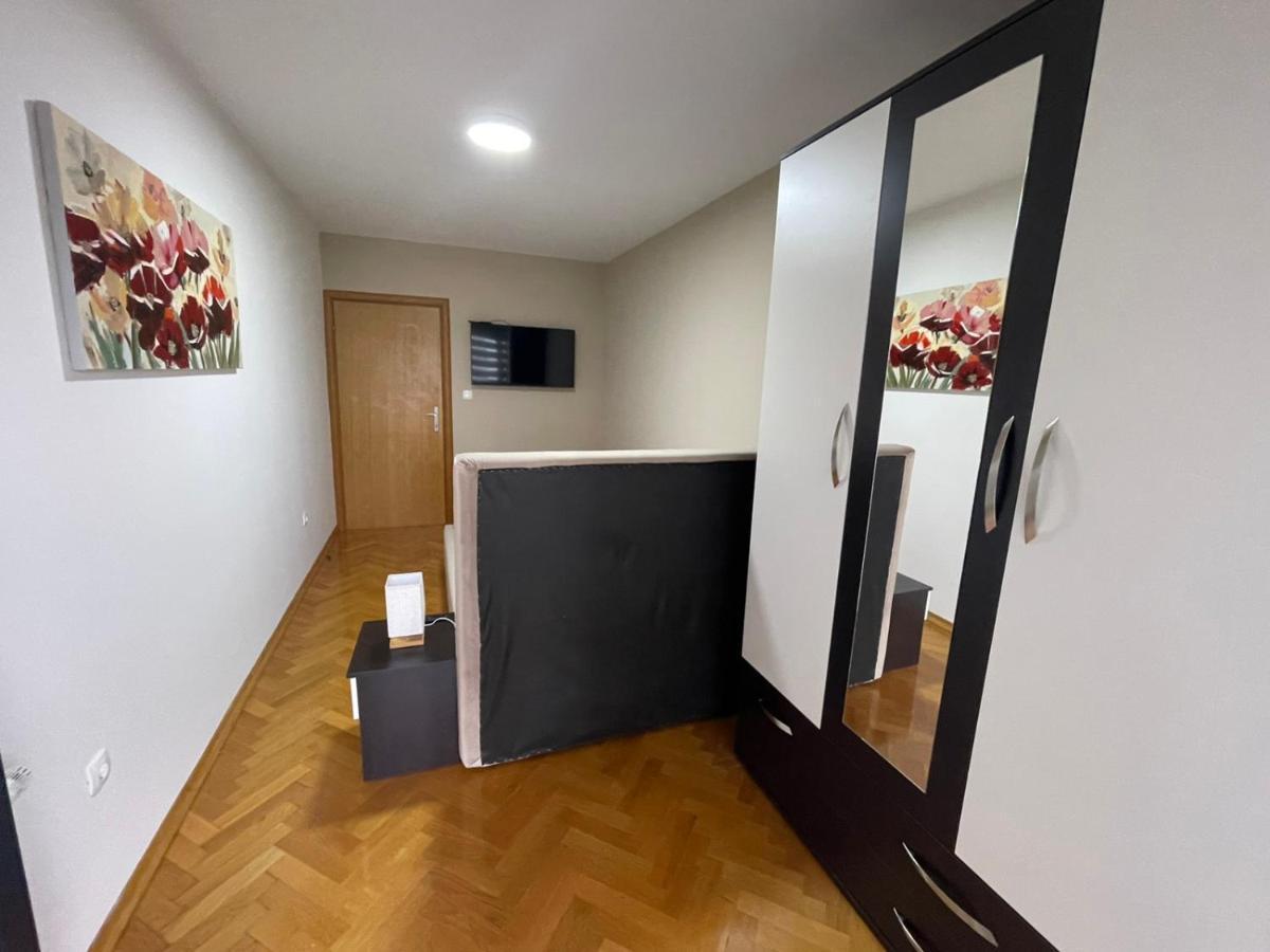Apartmani Marcetic Славонски-Брод Экстерьер фото